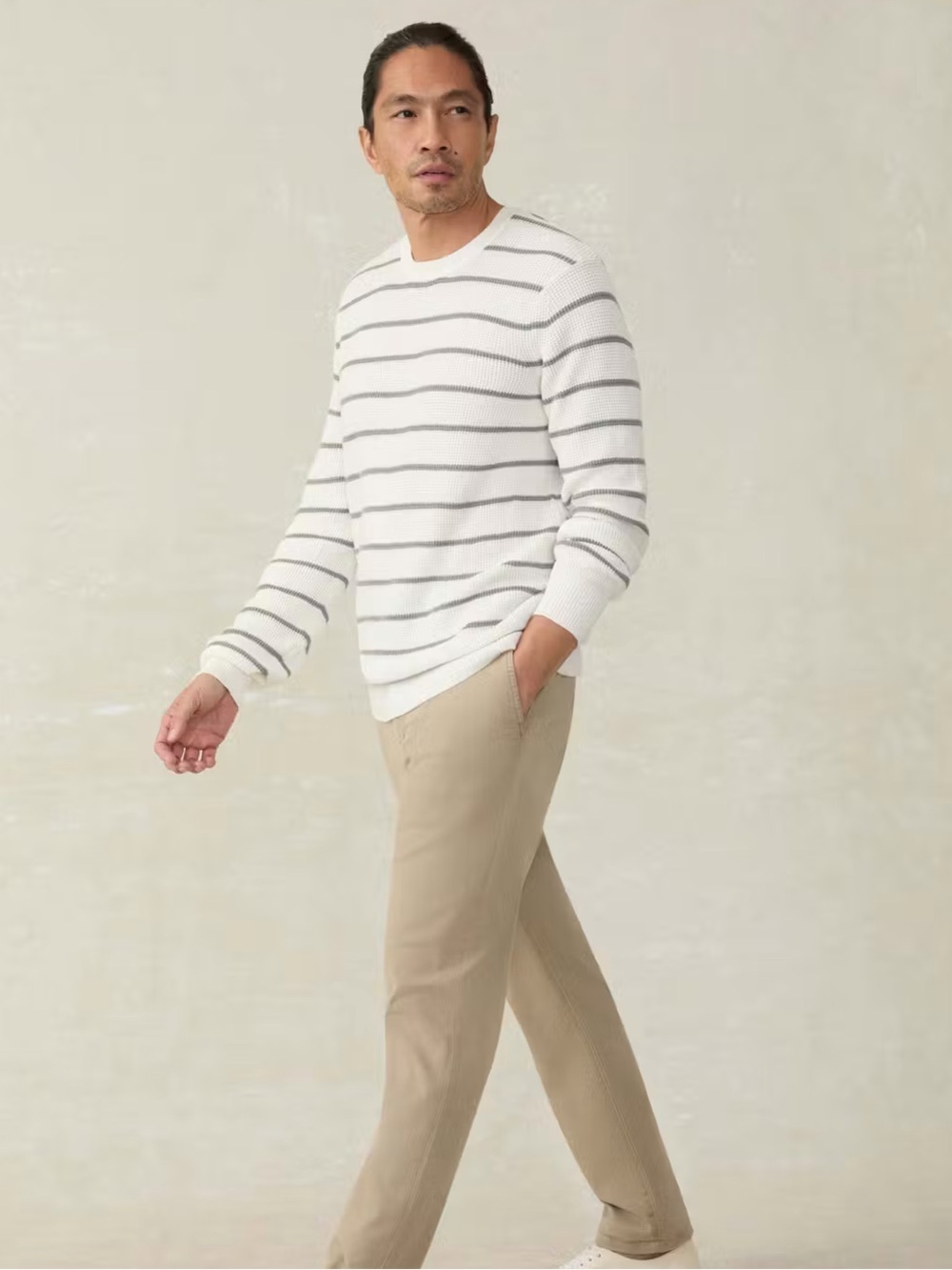 NEW🌅Faherty Sunwashed Crewneck Sweater in White and Sage Stripe $198